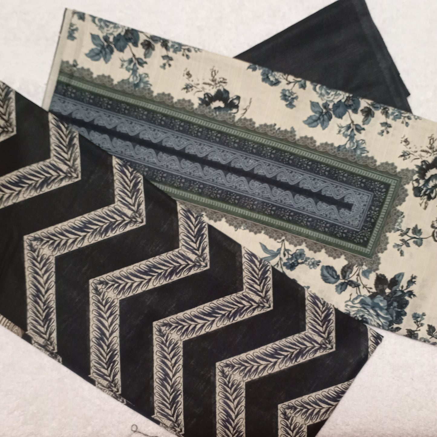 3 PIECE - PRINTED KHADDAR SUIT