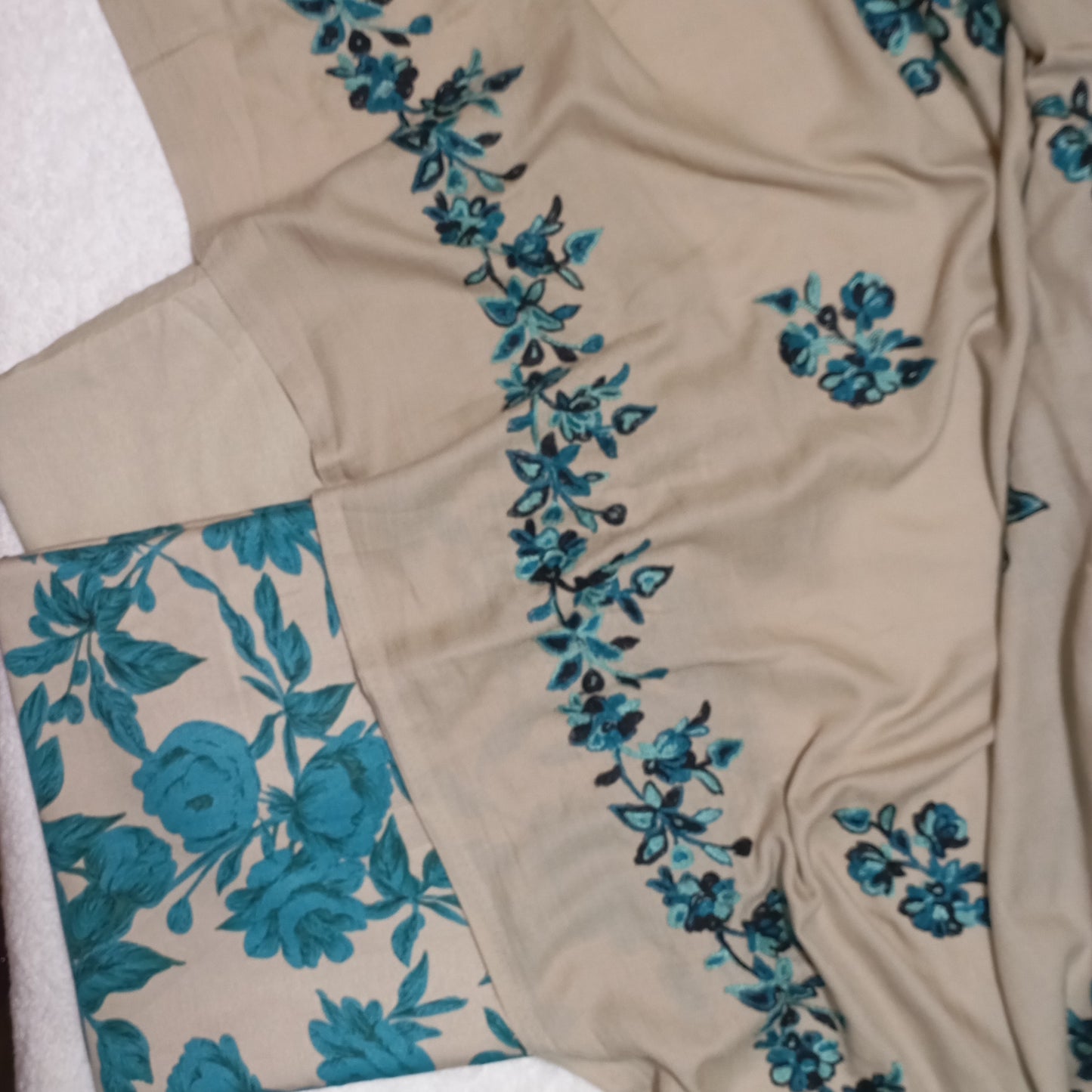 3 PIECE - EMBROIDERED COTRAY SUIT