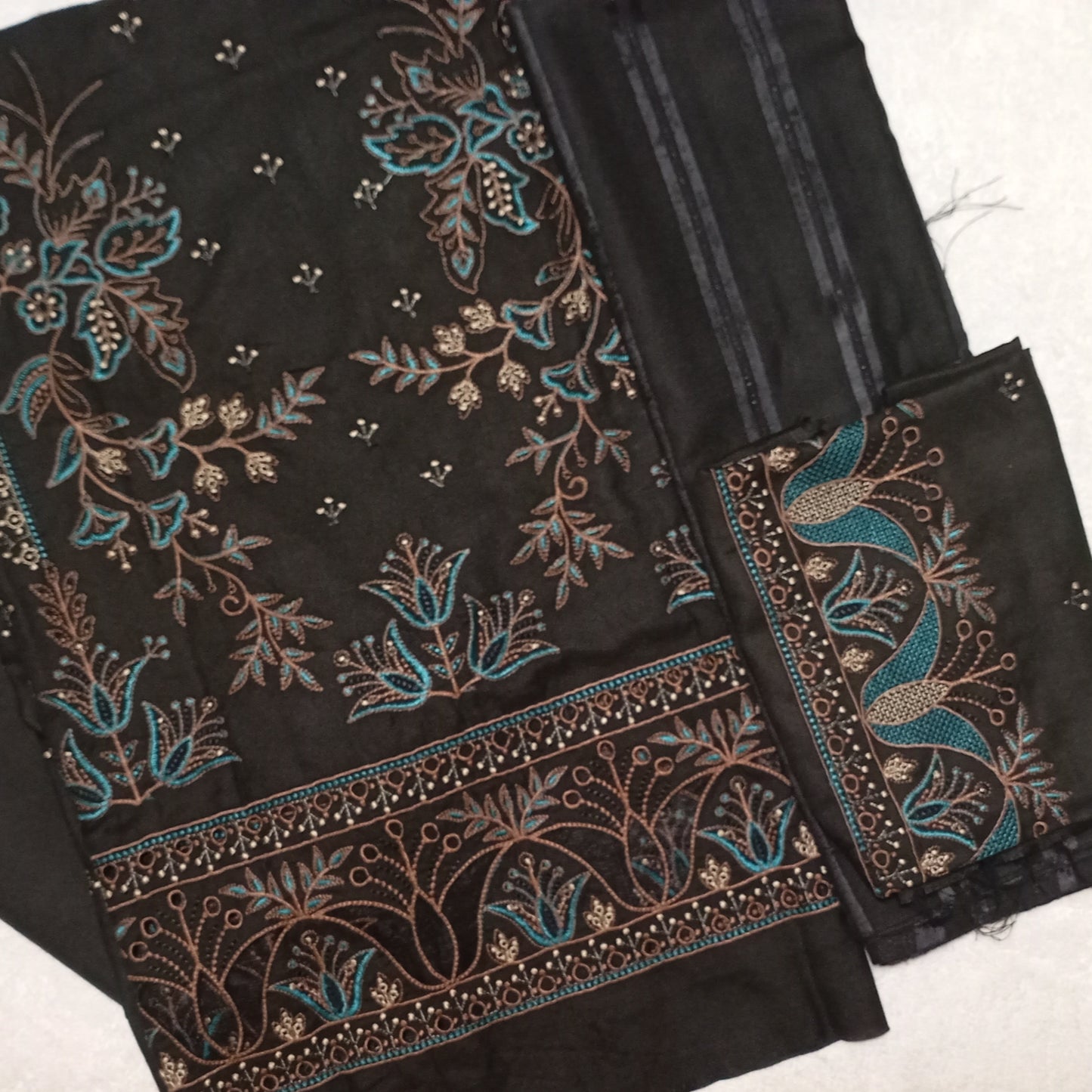 3 PIECE - EMBROIDERED DHANAK SUIT