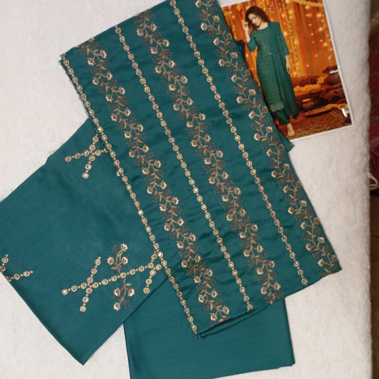 3 PIECE - EMBROIDERED VISCOSE SUIT