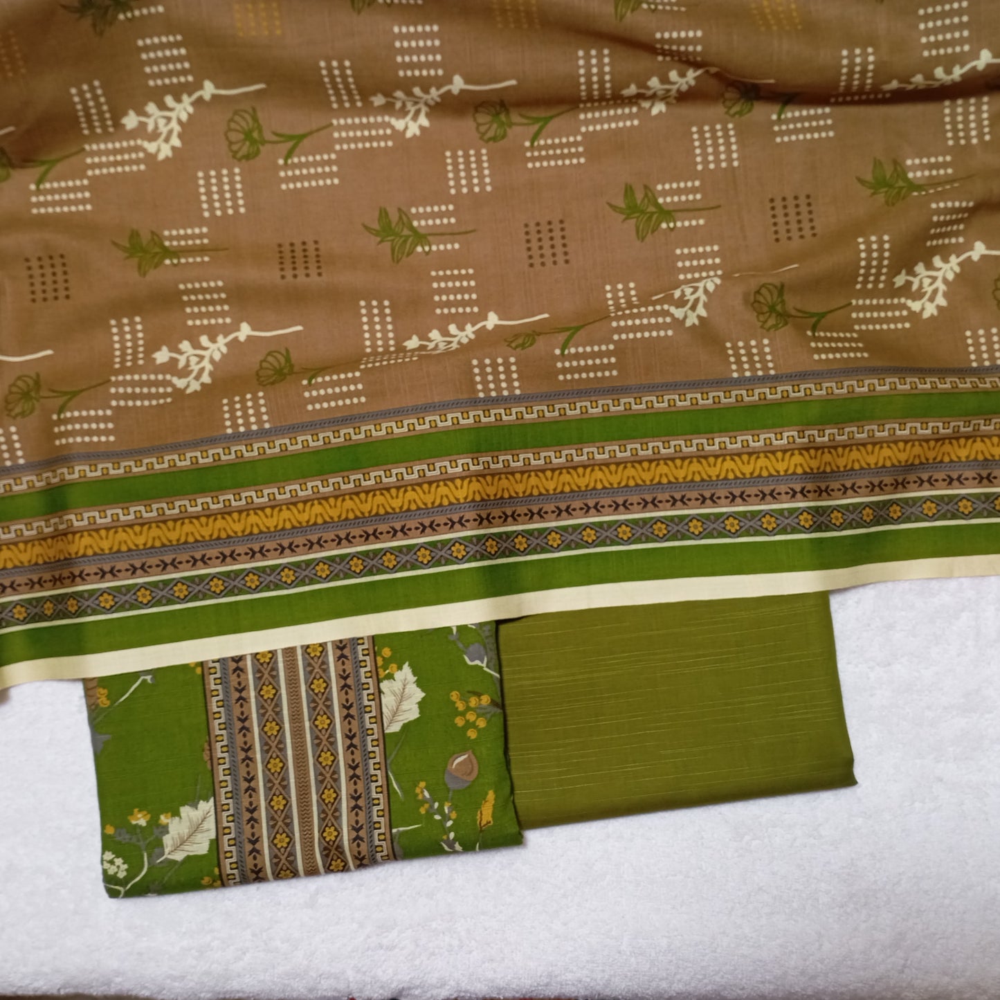 3 PIECE - PRINTED KHADDAR SUIT